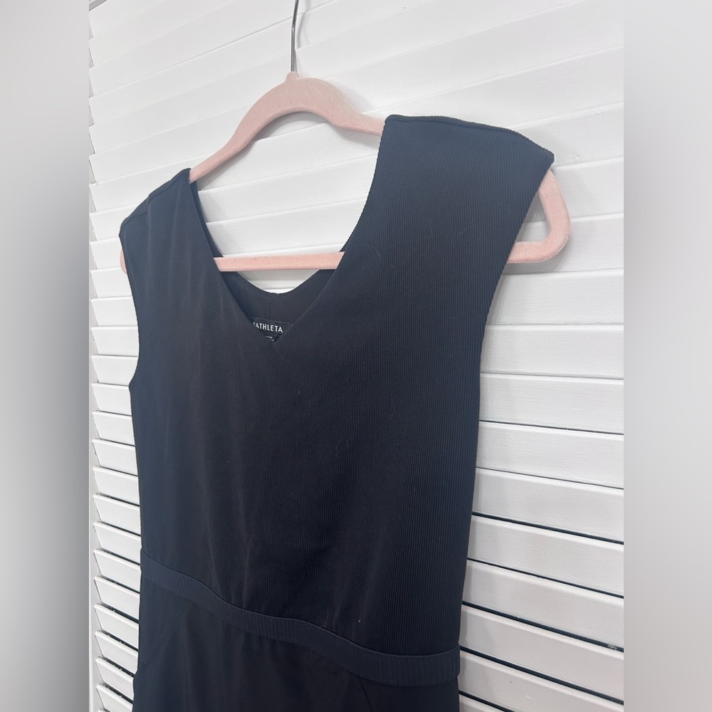 ATHLETA MIDI black dress Athleisure open back pockets women’s size Small - Picture 4 of 8